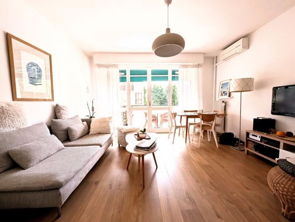 Appartement
         3 pièces
        - 63 m² Exclusivité 305 000 € *