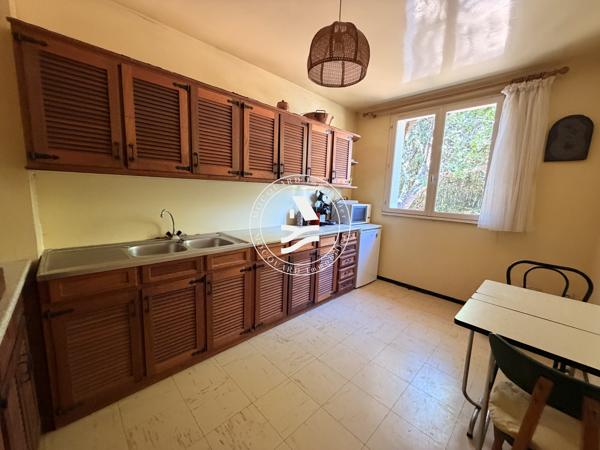 MAISON A RENOVER - TERRAIN CONSTRUCTIBLE - ANSE DE KERPENHIR