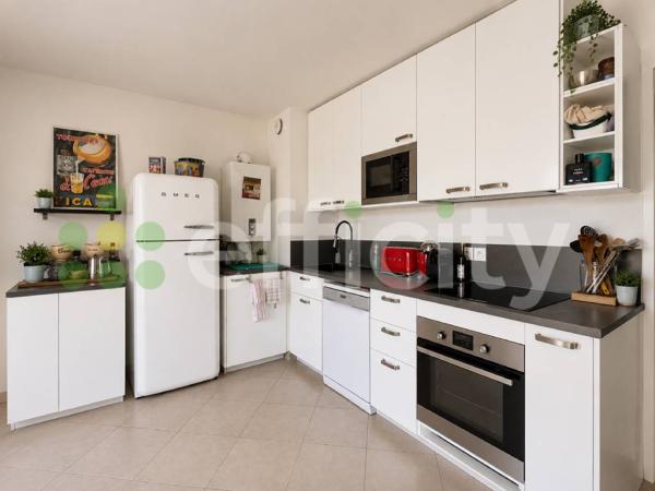 Appartement
         3 pièces
        - 63 m² Exclusivité 315 000 € *