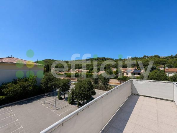 Appartement
         3 pièces
        - 63 m² Exclusivité 315 000 € *