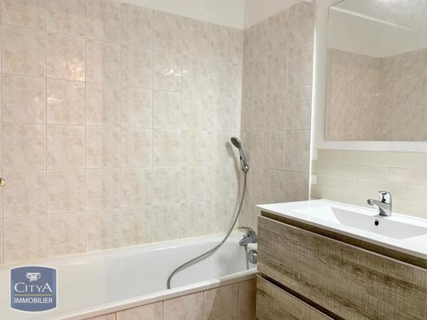 Appartement à louer 2 pièces 44.07m²