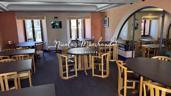 LAGUIOLE – Vente murs et fonds de commerce Hôtel-Restaurant