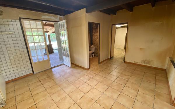 Maison à vendre    3 pièces •  Chamboret