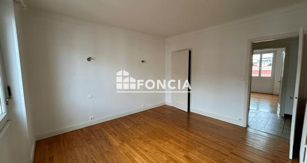 Location Appartement 4 pièces 100.7 m² - Clermont-ferrand 63000
