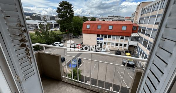 Location Appartement 4 pièces 100.7 m² - Clermont-ferrand 63000