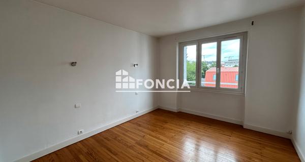 Location Appartement 4 pièces 100.7 m² - Clermont-ferrand 63000