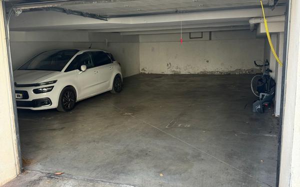 Stationnement à louer    Montpellier