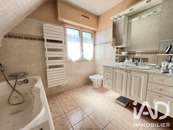 Maison à vendre 6 pièces 132 m² Mayenne