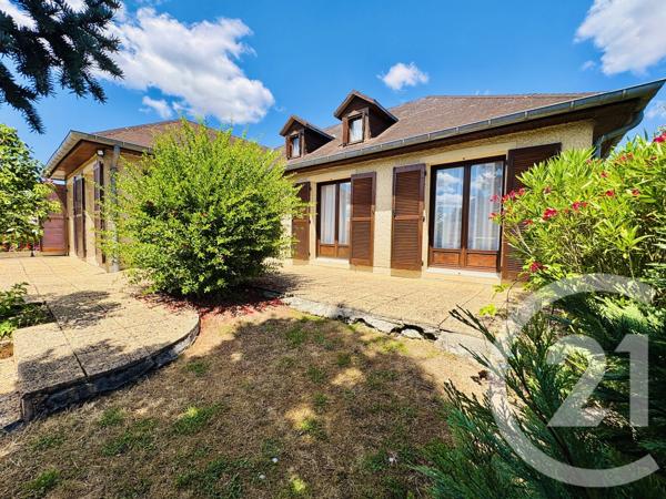 Maison à vendre  7 pièces - 155,32 m 2   PEYRAT DE BELLAC  - 87