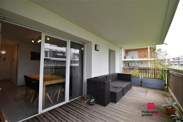 Bel appartement  -T3 de 77 m2 avec terrasse - Mions