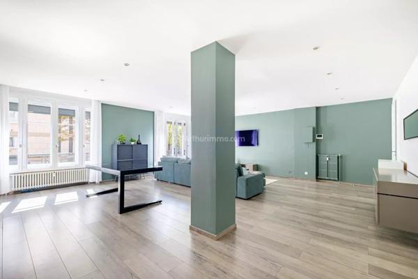 Vente                                                      Appartement
                        
                     4 pièces                      112 m2                     à Lyon 6