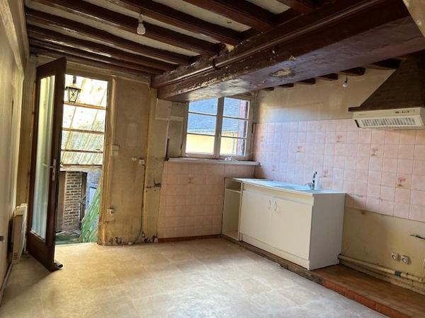 Maison de ville à LA BAZOCHE GOUET (28330)