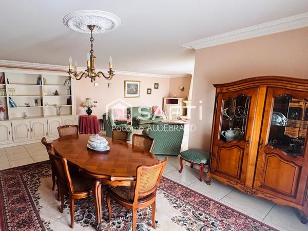 Pavillon 180m2, 5 chambres semi-enterré – Parthenay