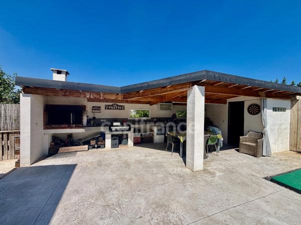 POUSSAN(34), À VENDRE MAISON RÉNOVÉE P4, SURFACE TOTALE 168 m2, TERRAIN 552 m2, GARAGE, PISCINE, SECTEUR CALME