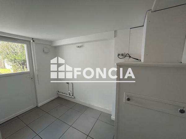 Location Appartement 3 pièces 72 m² - 32A RUE JULES VERNES Challans 85300