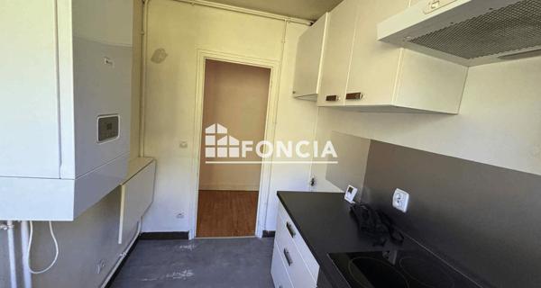 Location Appartement 2 pièces 41 m² - Mantes-la-ville 78711