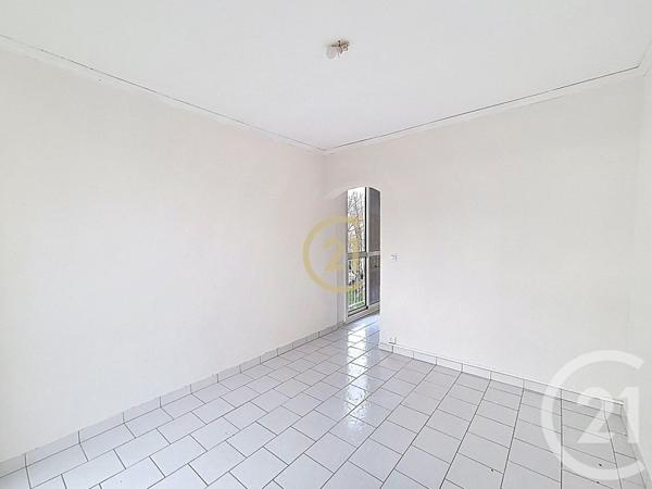 Appartement à vendre  4 pièces - 66,40 m2 SALON DE PROVENCE - 13