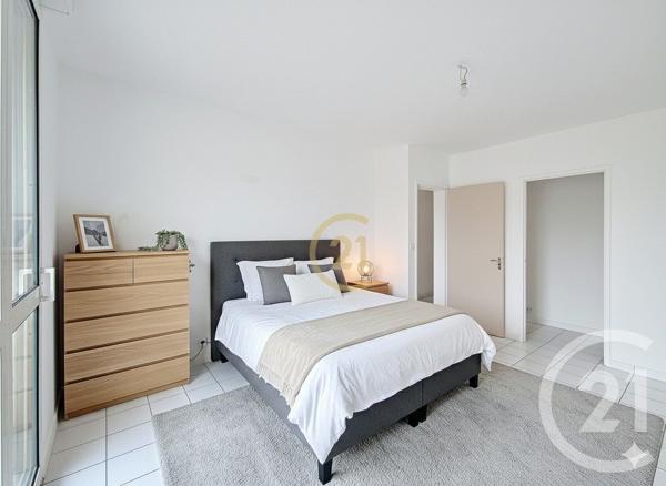 Appartement à vendre  4 pièces - 66,40 m2 SALON DE PROVENCE - 13