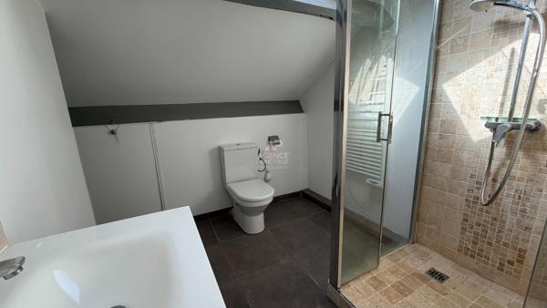 Maison individuelle 140 m² 5 pièces avec jardin - secteur Lycée International Saint Germain en Laye Loyer 3 200 €/mois **  - Référence  18386