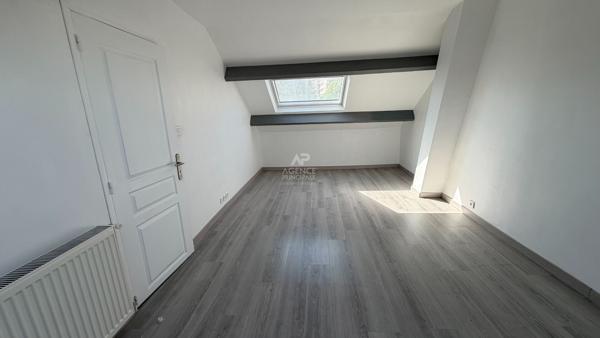 Maison individuelle 140 m² 5 pièces avec jardin - secteur Lycée International Saint Germain en Laye Loyer 3 200 €/mois **  - Référence  18386