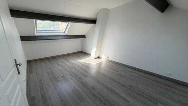 Maison individuelle 140 m² 5 pièces avec jardin - secteur Lycée International Saint Germain en Laye Loyer 3 200 €/mois **  - Référence  18386