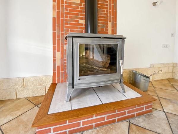 Dpt Landes (40), à vendre AIRE SUR L'ADOUR Maison landaise T5 de 130 m² habitables + 2 garages + terrasses et grande piscine sur 5209 m² de terrain, au calme