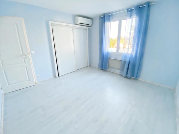 Dpt Landes (40), à vendre AIRE SUR L'ADOUR Maison landaise T5 de 130 m² habitables + 2 garages + terrasses et grande piscine sur 5209 m² de terrain, au calme