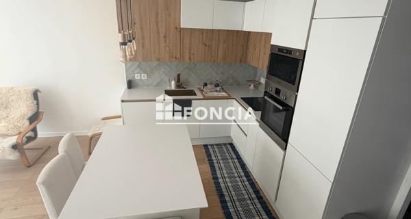 Location Maison 4 pièces 85.84 m² - Châtenay-malabry 92290