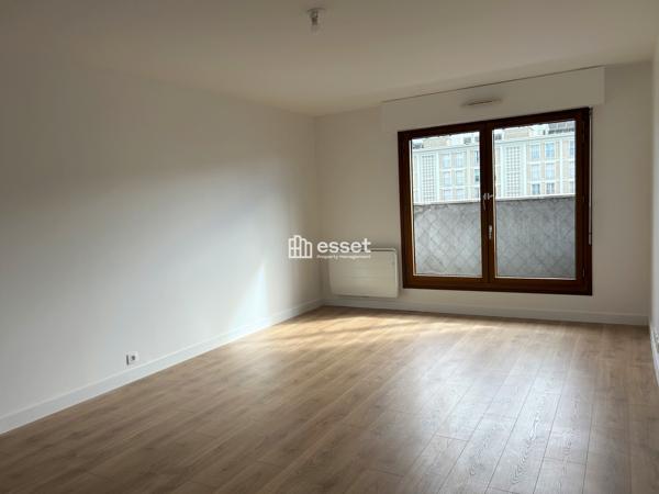 Location Appartement 5 pièces 109 m² - Paris 75012