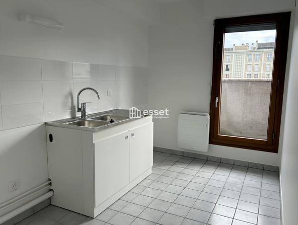 Location Appartement 5 pièces 109 m² - Paris 75012