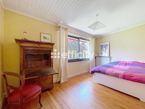 Maison
         5 pièces
        - 114 m² Exclusivité 459 000 € *
