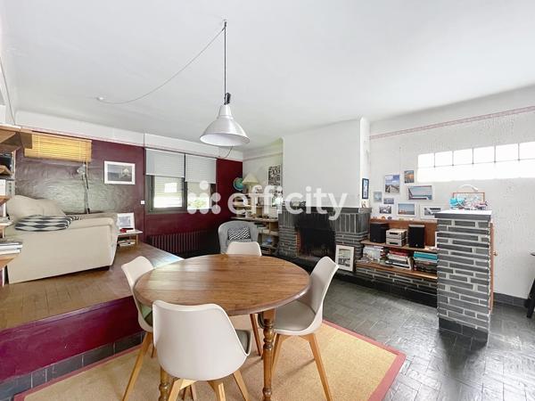 Maison
         5 pièces
        - 114 m² Exclusivité 459 000 € *