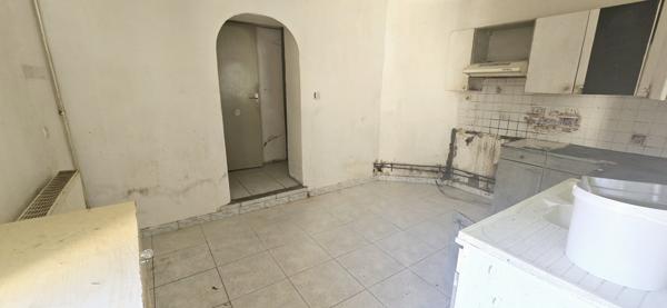 Bruay-la-Buissière (62700) Immeuble de rapport pouvant être divisé en 2 appartements: rentabilité de 9 pourcents pour un IMMEUBLE NEUF.