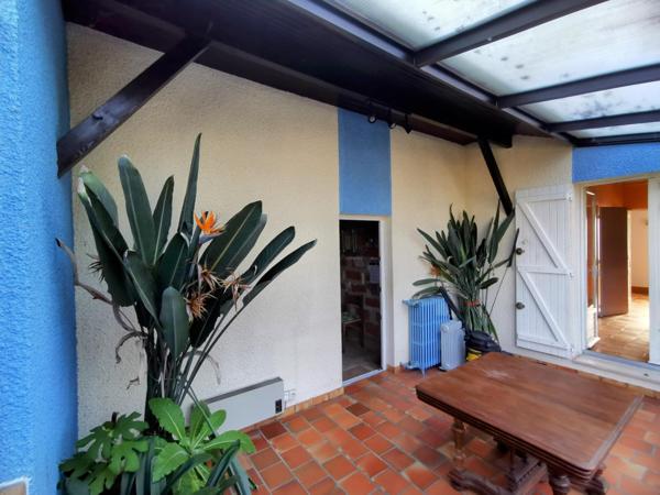 Dans secteur calme, sur beau parc arboré propriété avec belles prestations