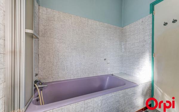 Maison à vendre    8 pièces • 148,19 m2 Vénissieux