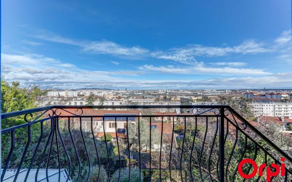 Maison à vendre    8 pièces • 148,19 m2 Vénissieux