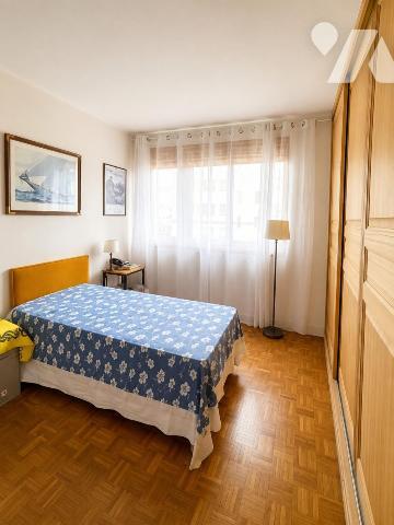 Bois-Colombes - Quartier Les Vallées - Résidence de Standing - T4 + balcon + Parking en s/s