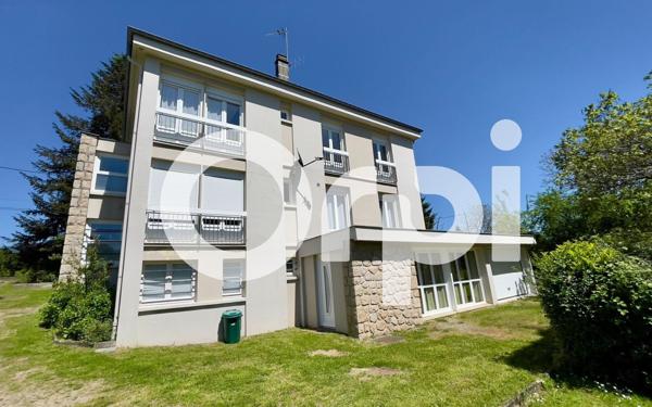 Immeuble à vendre    7 pièces •  Lapleau