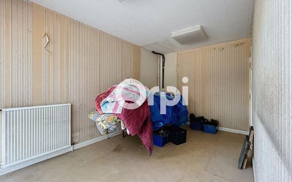 Immeuble à vendre    7 pièces •  Lapleau