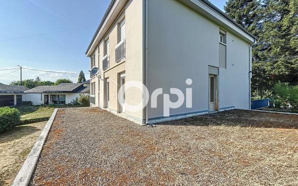 Immeuble à vendre    7 pièces •  Lapleau