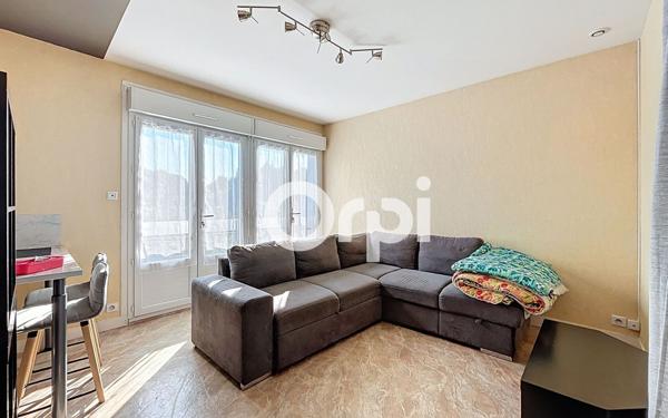 Immeuble à vendre    7 pièces •  Lapleau