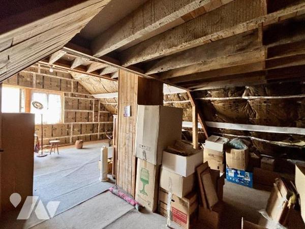 RENNES -QUARTIER FRANCISCO FERRER - MAISON AVEC GRAND JARDIN.
Venez découvrir cette agréable m...