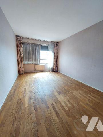 A VENDRE - RENNES (35) Centre ville - Rue Jules Simon T2 + garage + cave. TRAVAUX A PREVOIR
Au...