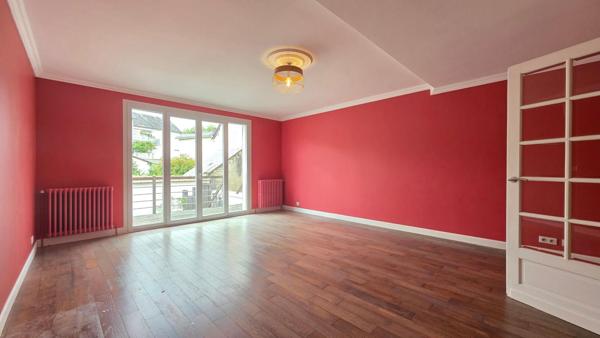 BOURGES CENTRE MAISON DE 171M² 6 PIECES 5 CHAMBRES
