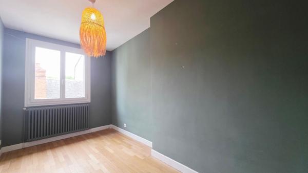 BOURGES CENTRE MAISON DE 171M² 6 PIECES 5 CHAMBRES