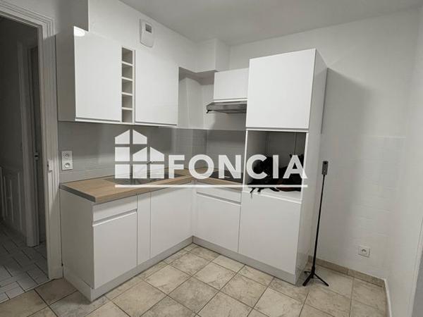 Location Appartement 3 pièces 62.34 m² - 60 RUE AMIRAL ROUSSIN Paris 75015