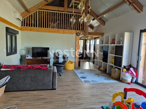 A VENDRE A SEILHAC Opportunité rare 2 habitations pour un projet de vie : maison rénovée + loft contemporain