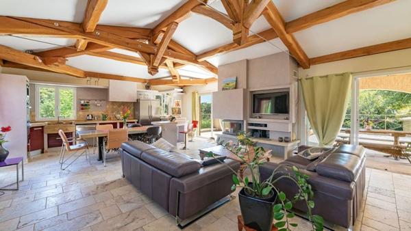 Maison à vendre |  La Gaude |  7 pièces | 204,2 m²