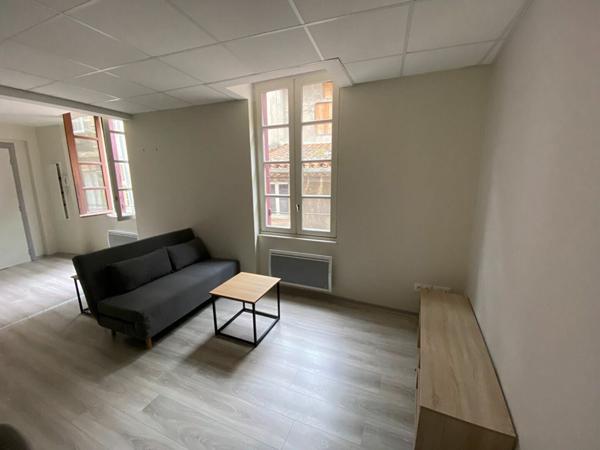 Appartement à louer    2 pièces • 50 m2 Castres