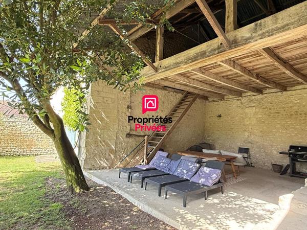Maison en Pierre - ENTRE CHINON et L'ÎLE BOUCHARD - 140 m2 - Piscine - Jardin